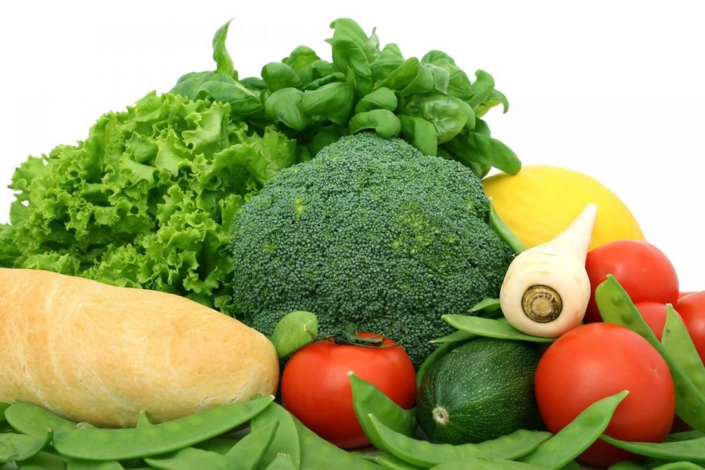warzywa - sałata, brokuł, pomidor, ogórek, fasolka strączkowa